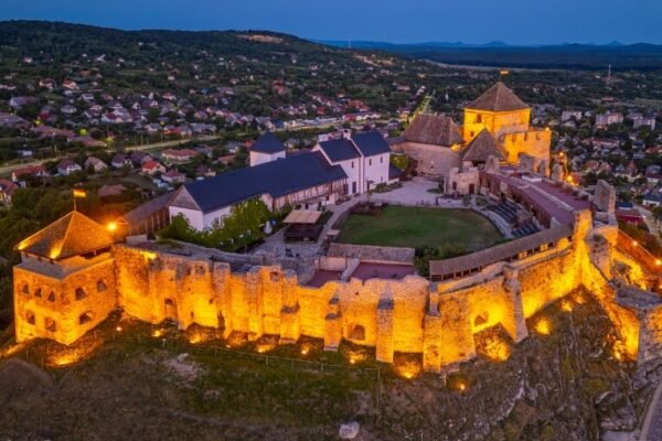 Eger – Castle & Wine Valley