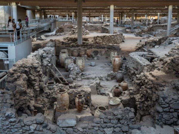 Akrotiri – Ancient Ruins